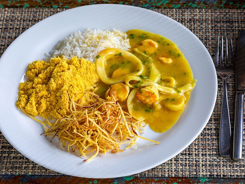 Bobó de legumes com batata palha